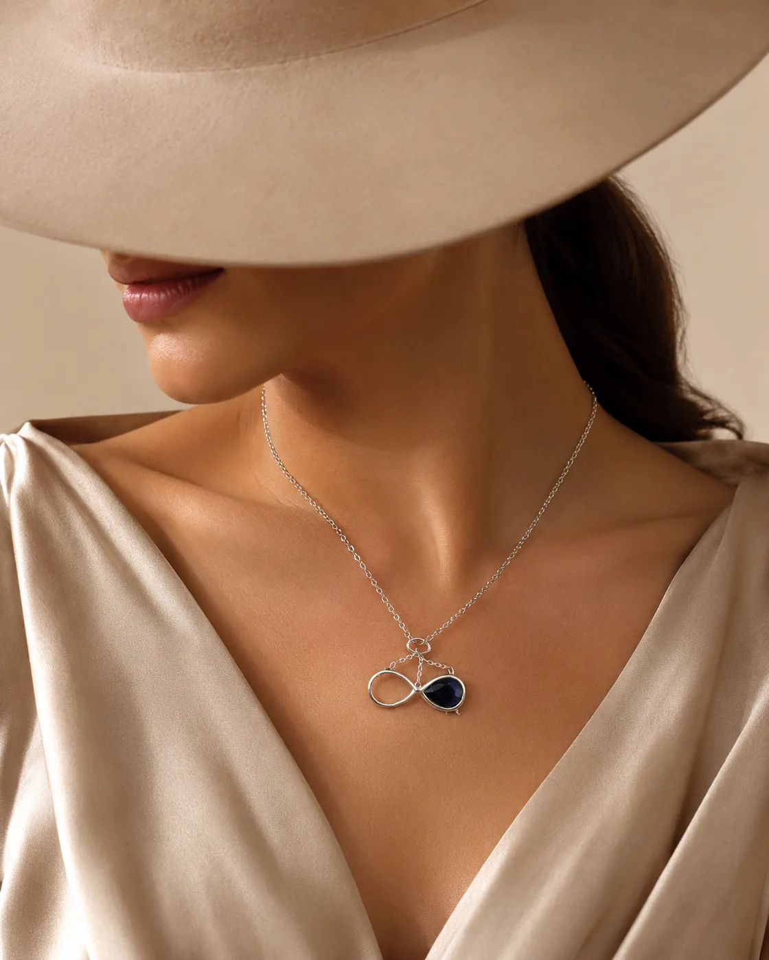 Sample Necklace advertising image made with Dorforuz